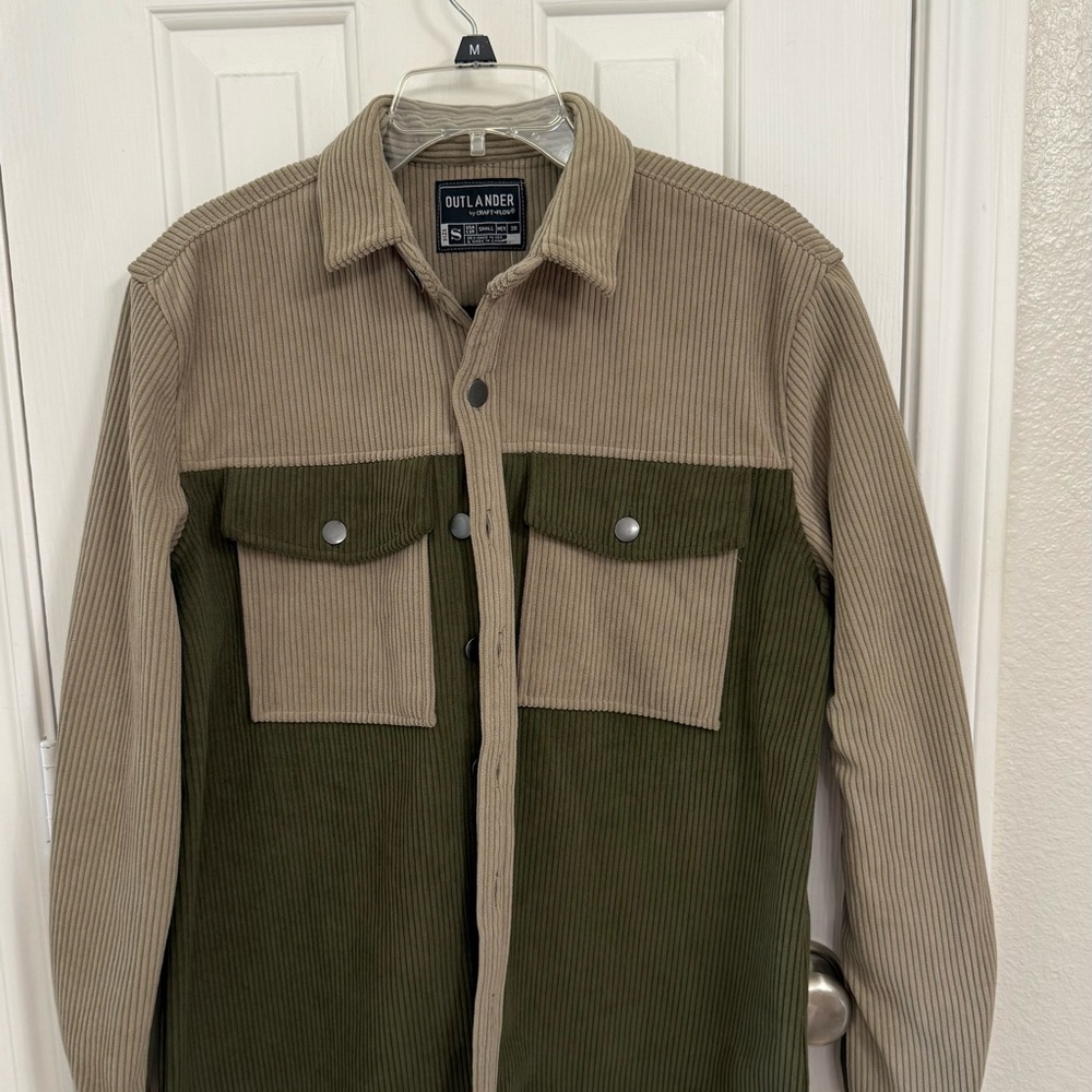 Outlander Men's Corduroy Shirt Jacket - Green and Tan. Size S. NWT